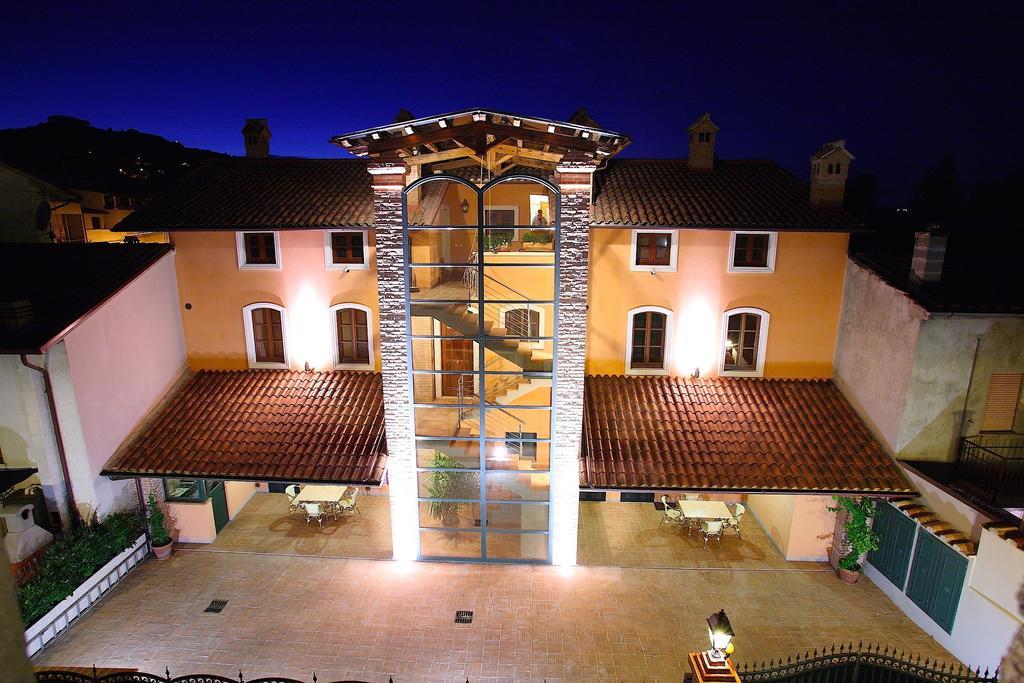 Residenze L'Uncinaia Holiday House Perúgia Quarto foto