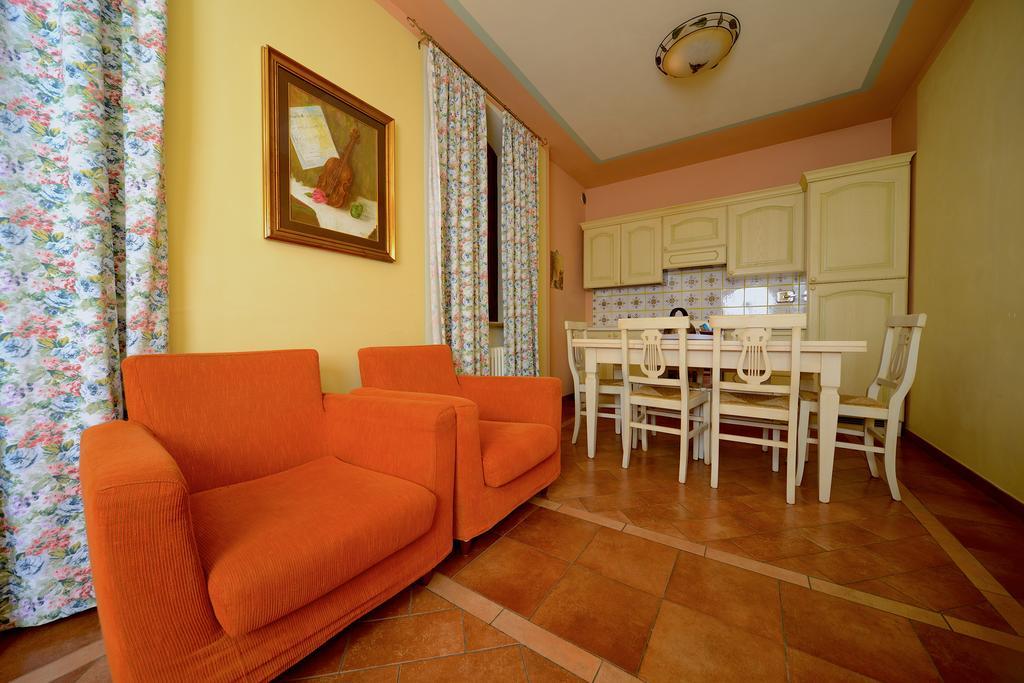 Residenze L'Uncinaia Holiday House Perúgia Exterior foto