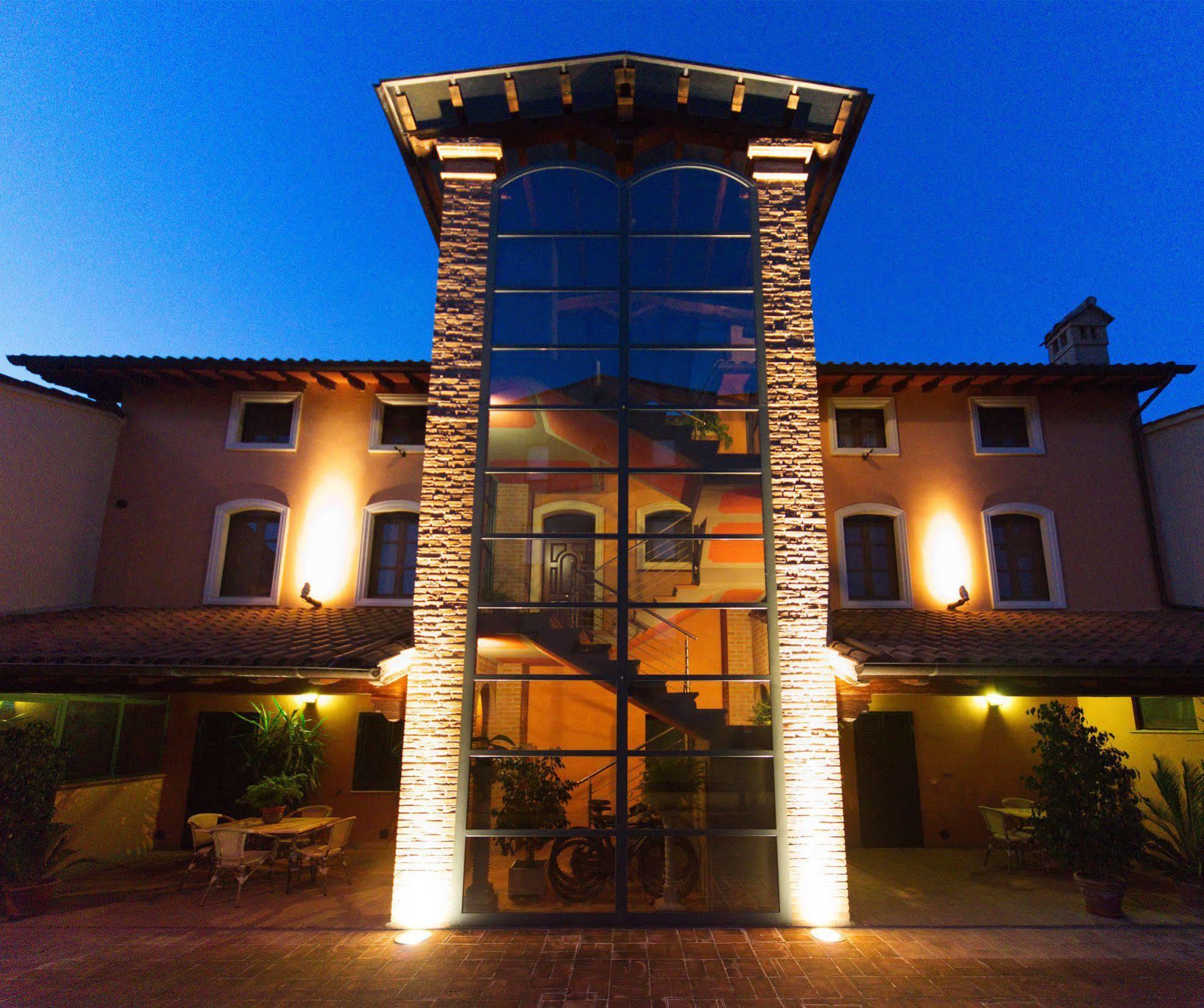 Residenze L'Uncinaia Holiday House Perúgia Exterior foto